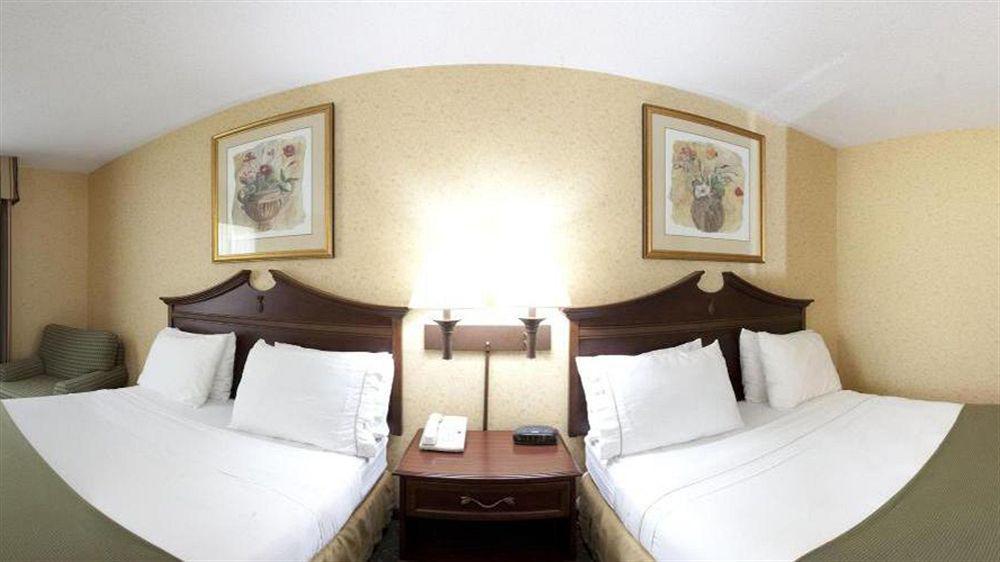 Holiday Inn Express & Suites Williamsburg By Ihg Εξωτερικό φωτογραφία
