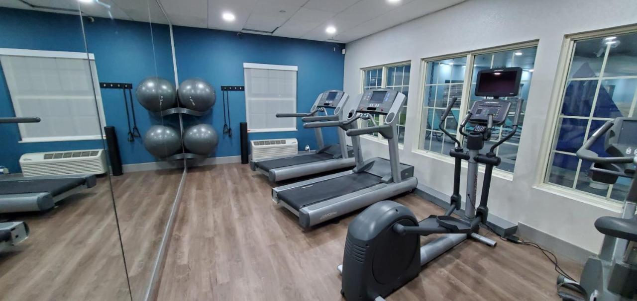 Holiday Inn Express & Suites Williamsburg By Ihg Εξωτερικό φωτογραφία