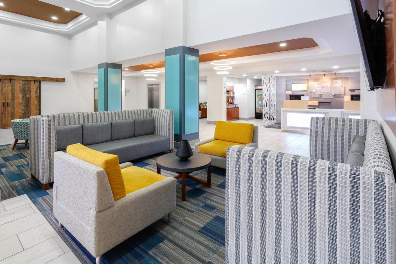 Holiday Inn Express & Suites Williamsburg By Ihg Εξωτερικό φωτογραφία