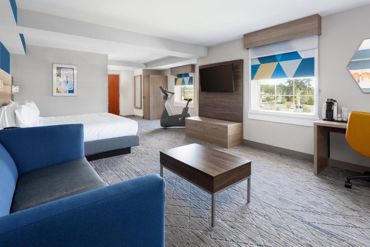 Holiday Inn Express & Suites Williamsburg By Ihg Εξωτερικό φωτογραφία