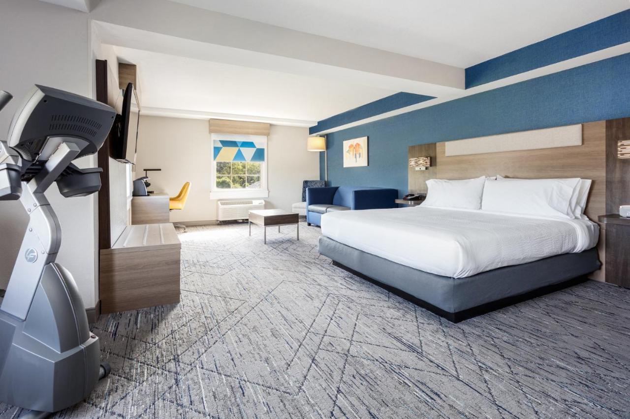 Holiday Inn Express & Suites Williamsburg By Ihg Εξωτερικό φωτογραφία