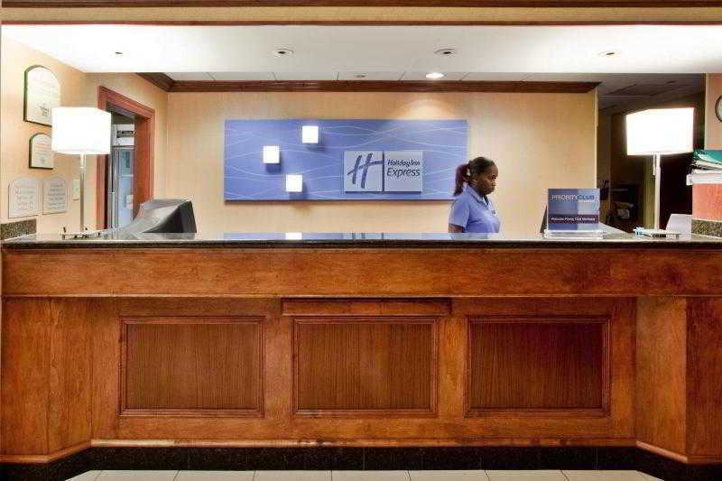 Holiday Inn Express & Suites Williamsburg By Ihg Εξωτερικό φωτογραφία