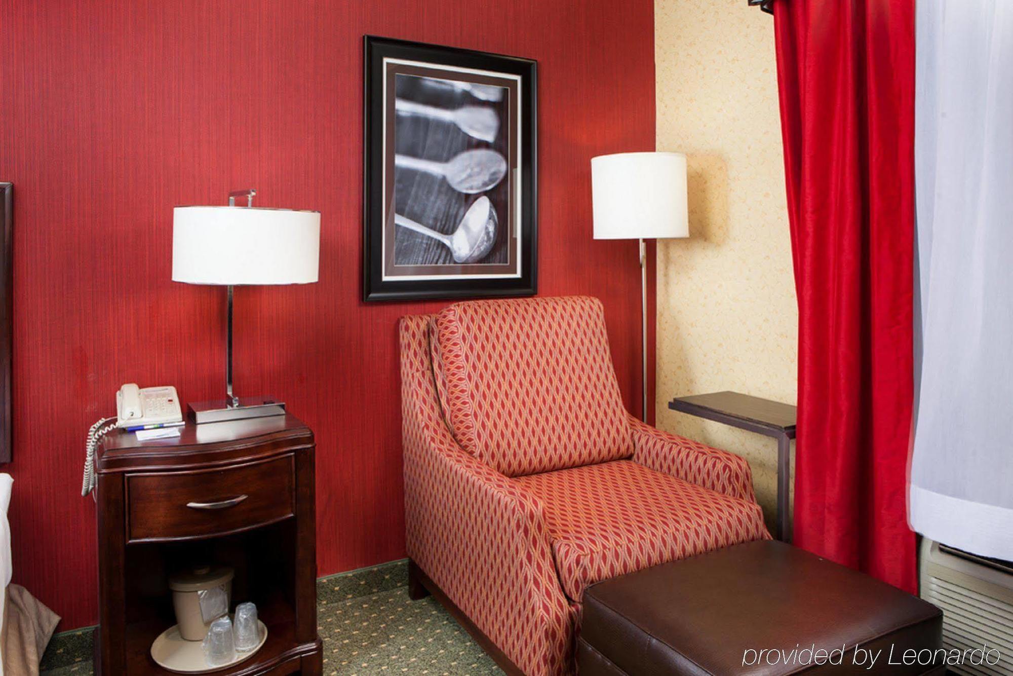 Holiday Inn Express & Suites Williamsburg By Ihg Εξωτερικό φωτογραφία