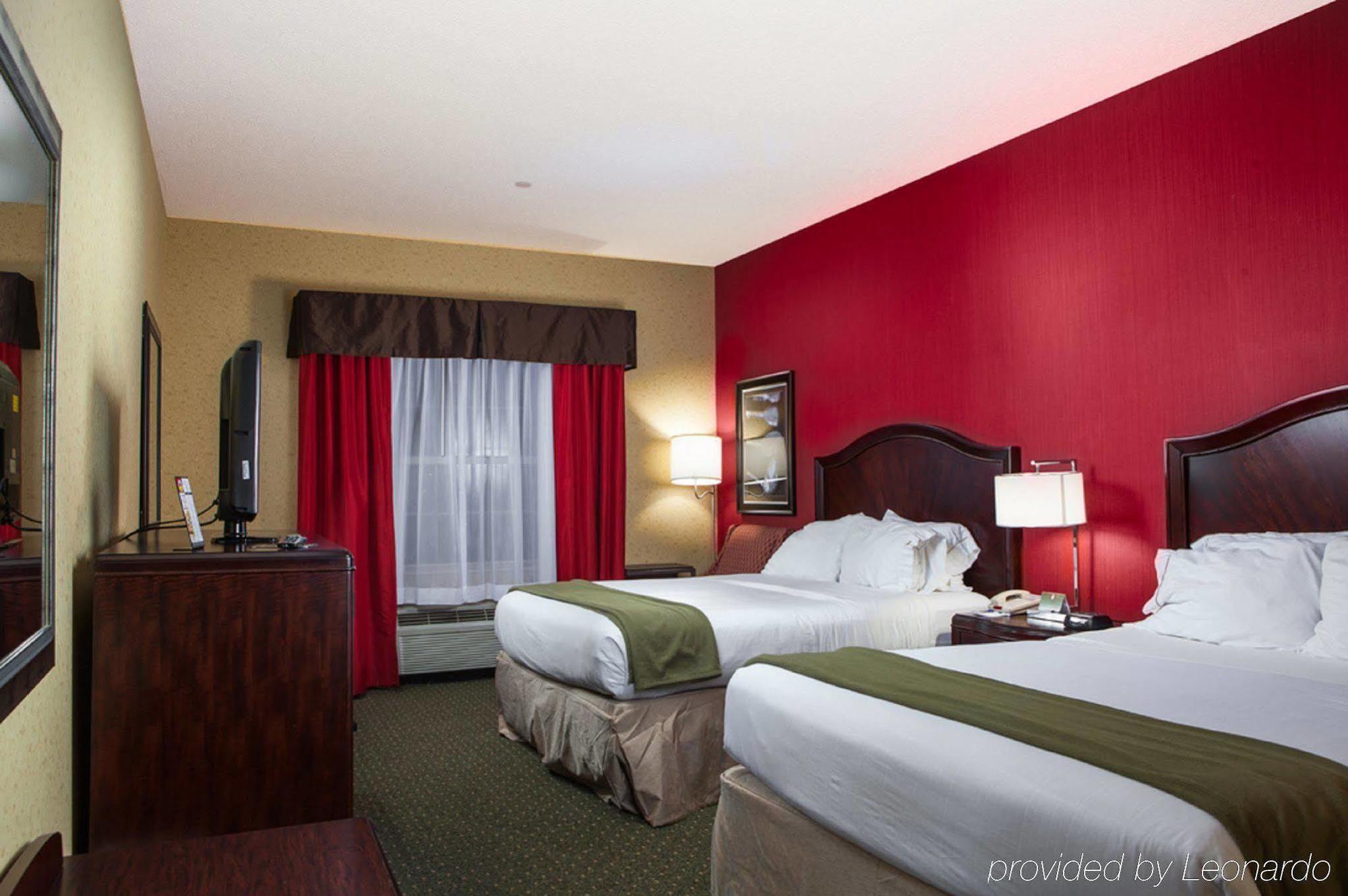 Holiday Inn Express & Suites Williamsburg By Ihg Εξωτερικό φωτογραφία