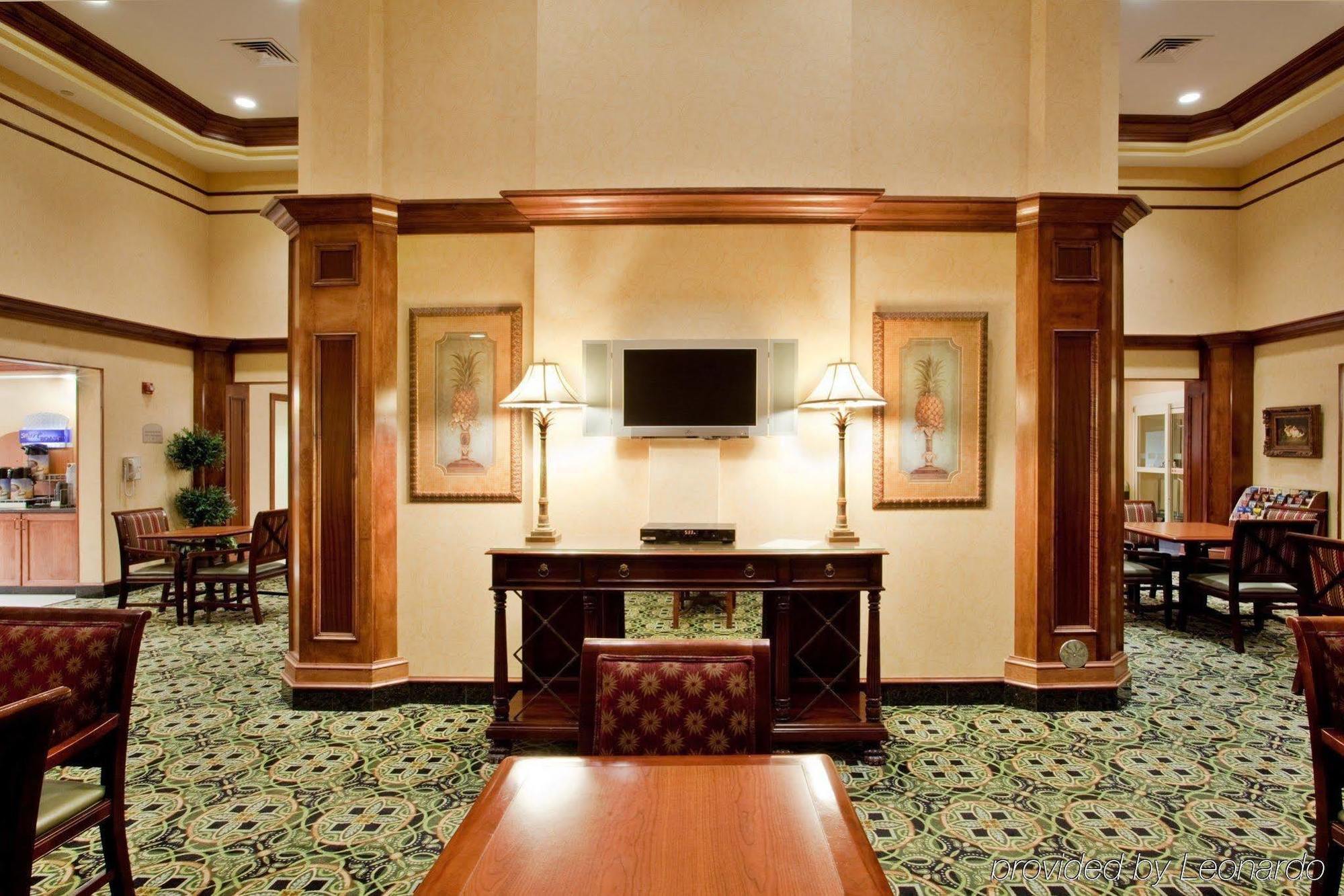 Holiday Inn Express & Suites Williamsburg By Ihg Εξωτερικό φωτογραφία