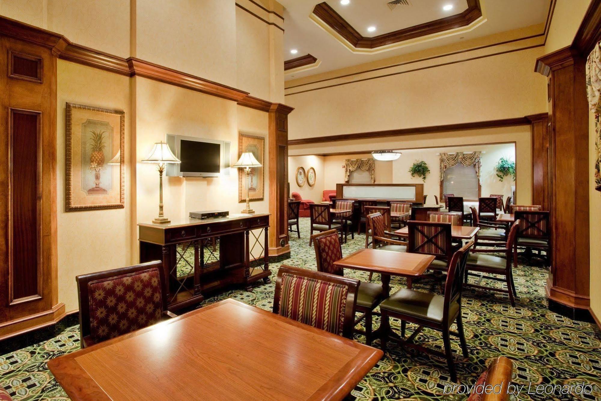 Holiday Inn Express & Suites Williamsburg By Ihg Εξωτερικό φωτογραφία